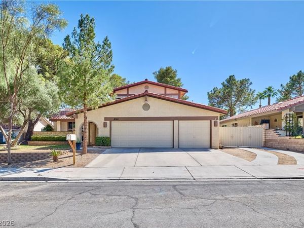 8741 Pesaro Drive, Las Vegas, NV 89117