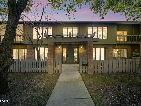 29666 E River Road, Perrysburg, OH 43551