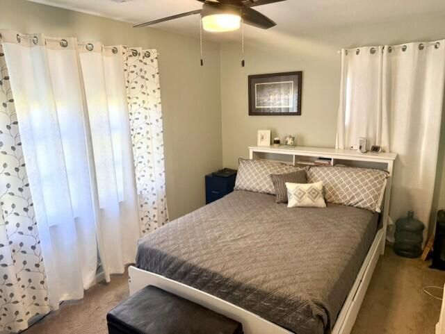 2703 N Oakridge Circle Photo 14