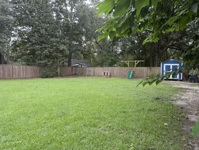 2703 N Oakridge Circle Photo 17
