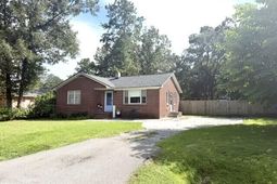 2703 N Oakridge Circle photo 4