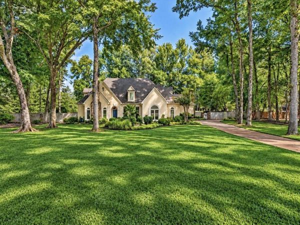 9730 WOODLAND RUN LN, Unincorporated, TN 38018