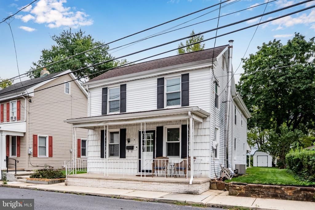 14 E GREEN STREET , SHIREMANSTOWN, PA 17011