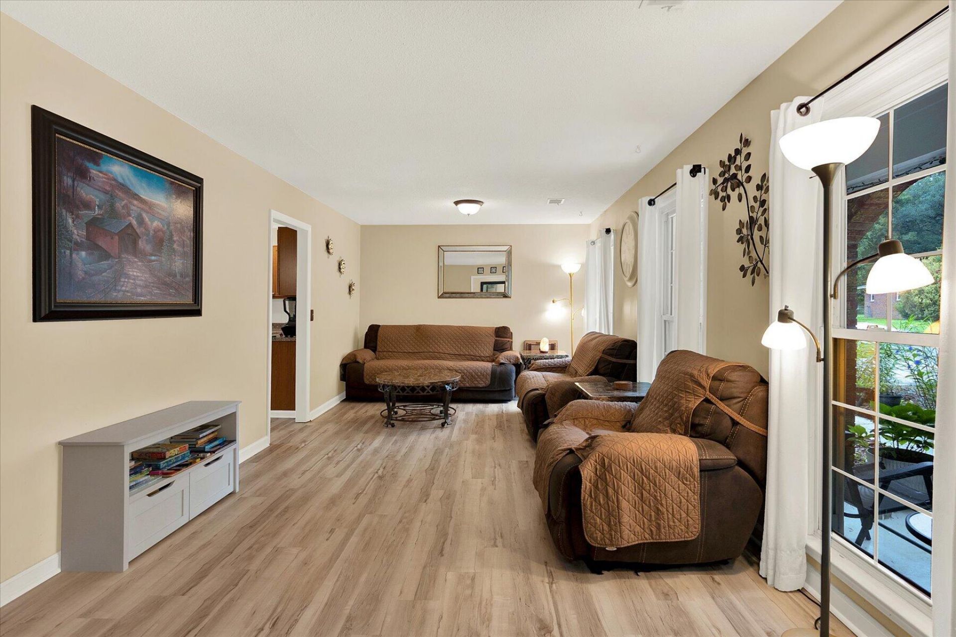 232 Judith Drive Photo 6