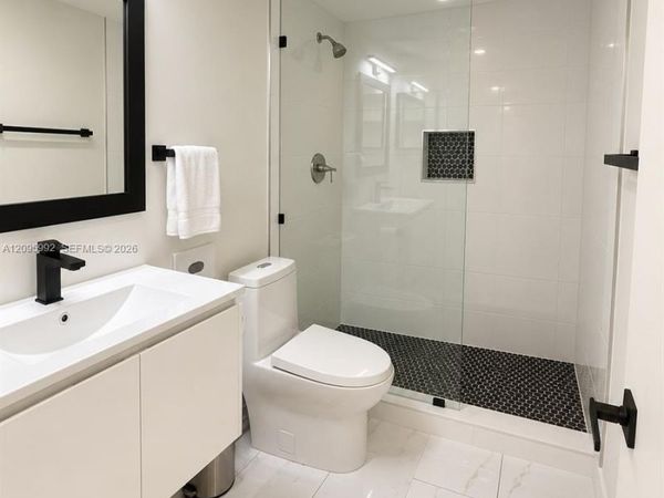 18870 NW 57th Ave , Unit 202, Hialeah, FL 33015