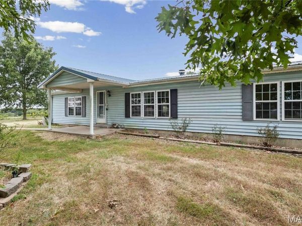 5225 County Road 207 , Fulton, MO 65251