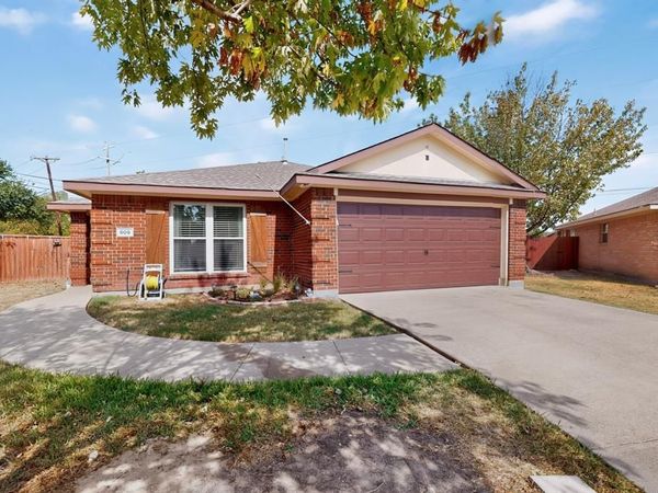 609 Haymeadow Drive , Wylie, TX 75098