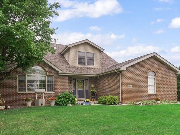 9942 Forest Street, Dyer, IN 46311