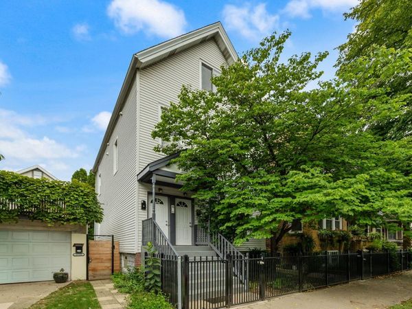1730 W Fletcher Street , Unit 1, Chicago, IL 60657