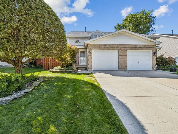 1515 PEACHTREE Lane , Lockport, IL 60441