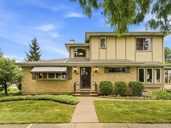 455 N Joyce Street , Lombard, IL 60148