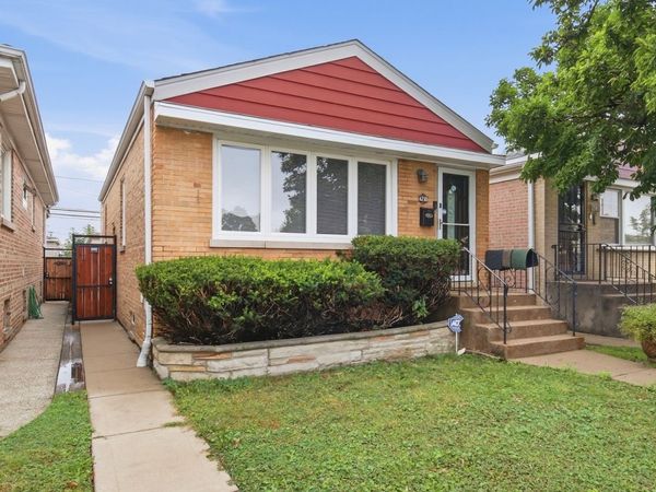6230 W Foster Avenue, Chicago, IL 60630