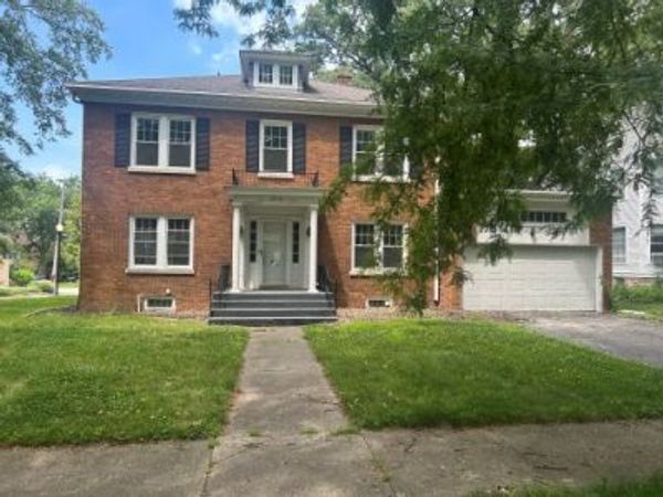 895 S Greenwood Avenue , Kankakee, IL 60901