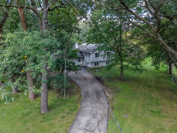 951 Irving Avenue , Woodstock, IL 60098
