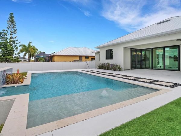3723 SW 1st ST , CAPE CORAL, FL 33991