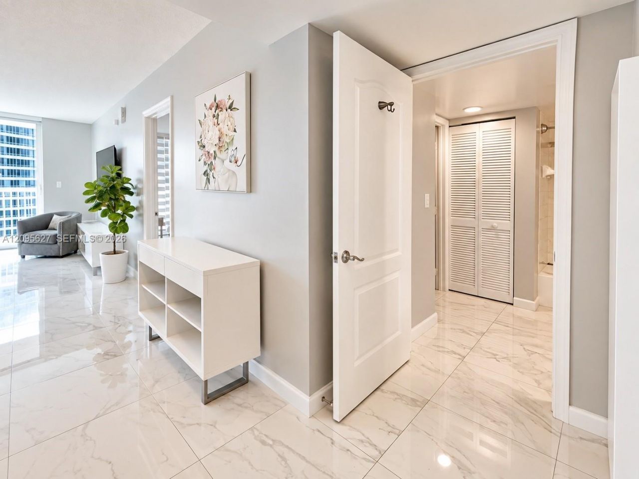 1200 Brickell Bay Dr, Unit PH4103, Miami, FL 33131 Photo