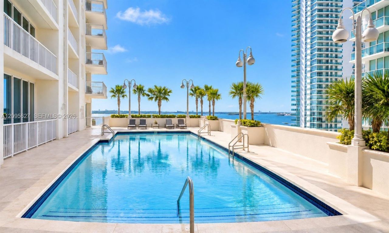 1200 Brickell Bay Dr, Unit PH4103, Miami, FL 33131 Photo