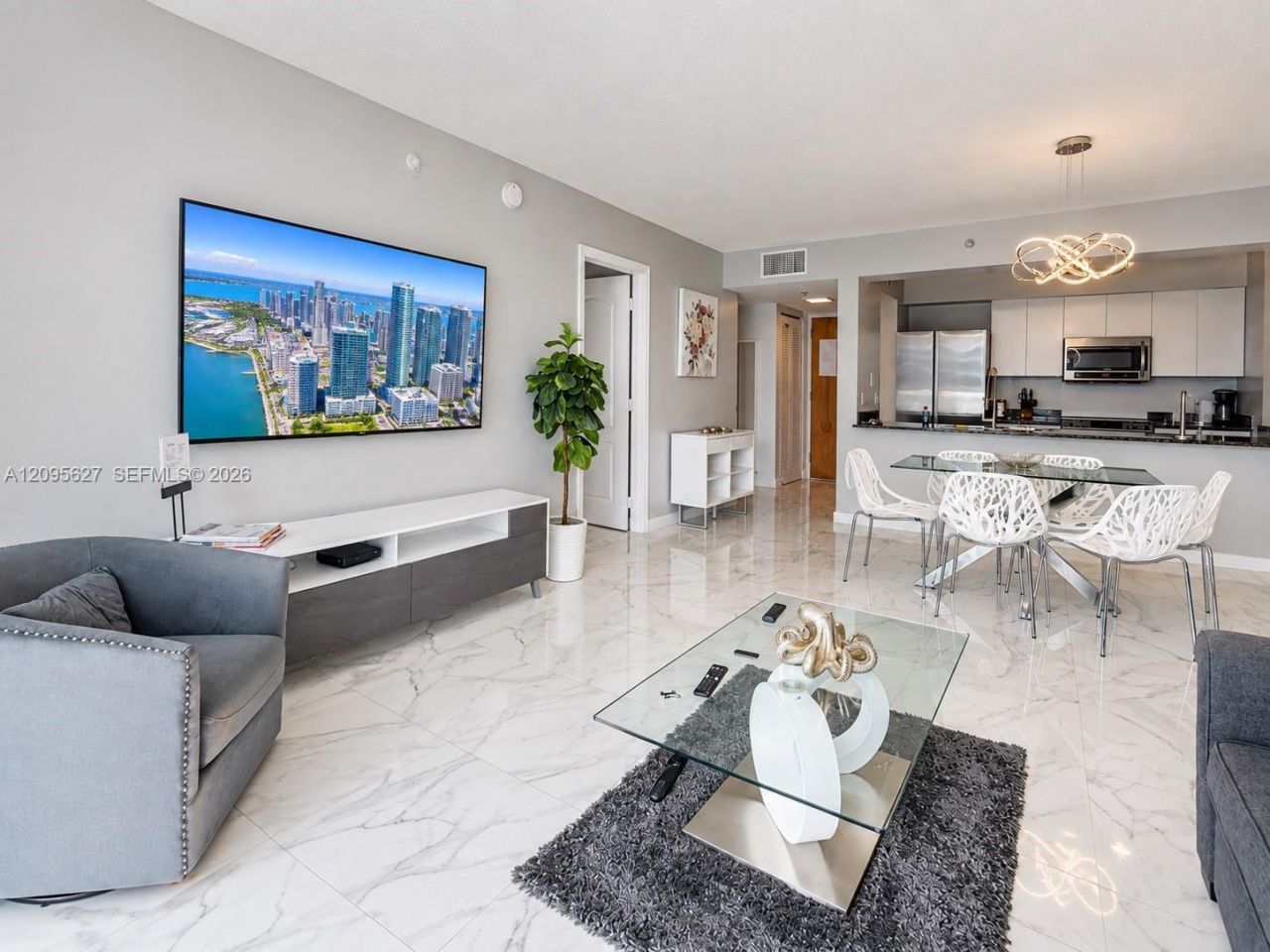 1200 Brickell Bay Dr, Unit PH4103, Miami, FL 33131 Photo
