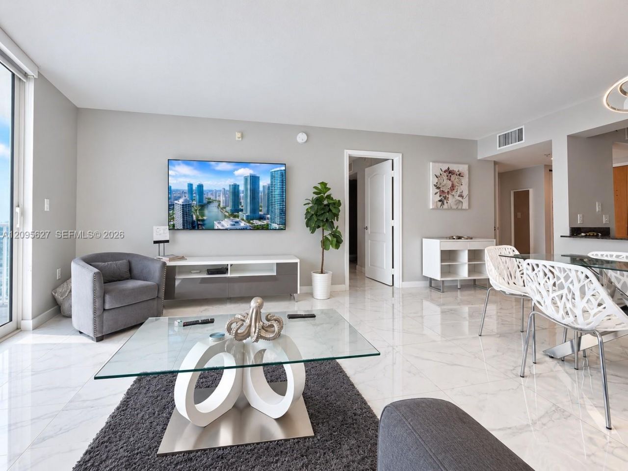 1200 Brickell Bay Dr, Unit PH4103, Miami, FL 33131 Photo