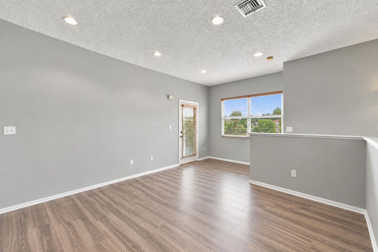 2893 Crestwood Terrace, Unit 1204, Margate, FL 33063 Photo