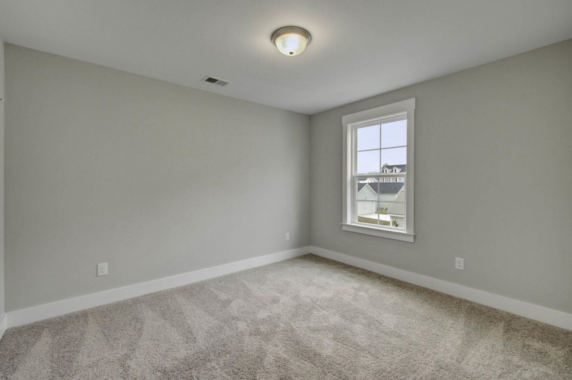 79 Madison Dr.  Photo 19