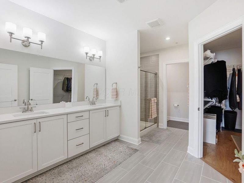 5233 Highpointe Lakes Drive, Unit 202, Westerville, OH 43081 Photo 29