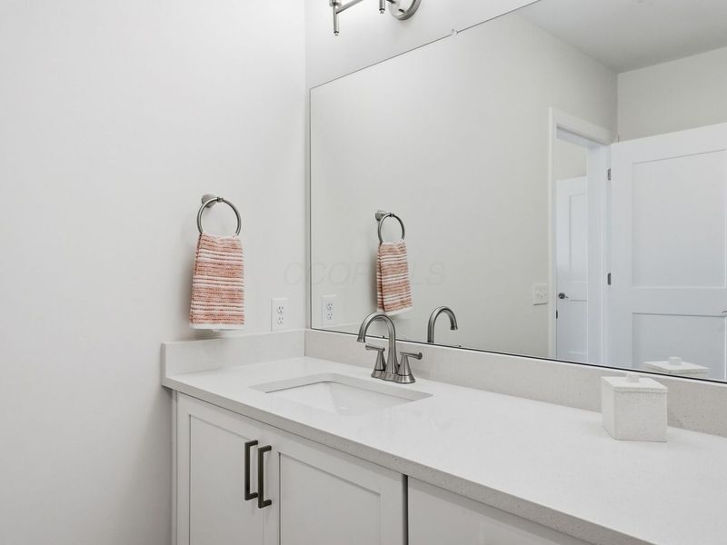 5233 Highpointe Lakes Drive, Unit 202, Westerville, OH 43081 Photo 34