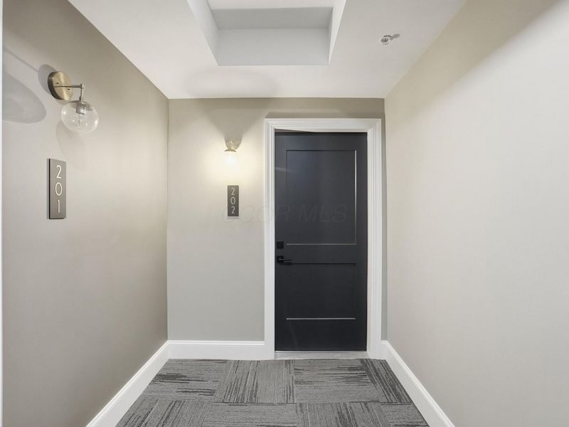 5233 Highpointe Lakes Drive, Unit 202, Westerville, OH 43081 Photo 6
