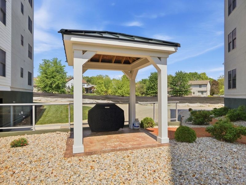5233 Highpointe Lakes Drive, Unit 202, Westerville, OH 43081 Photo 66