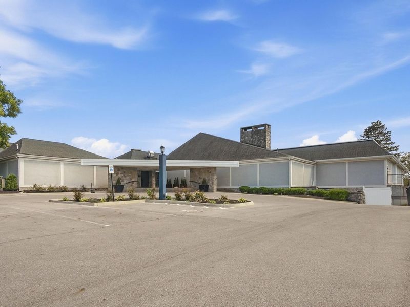 5233 Highpointe Lakes Drive, Unit 202, Westerville, OH 43081 Photo 71