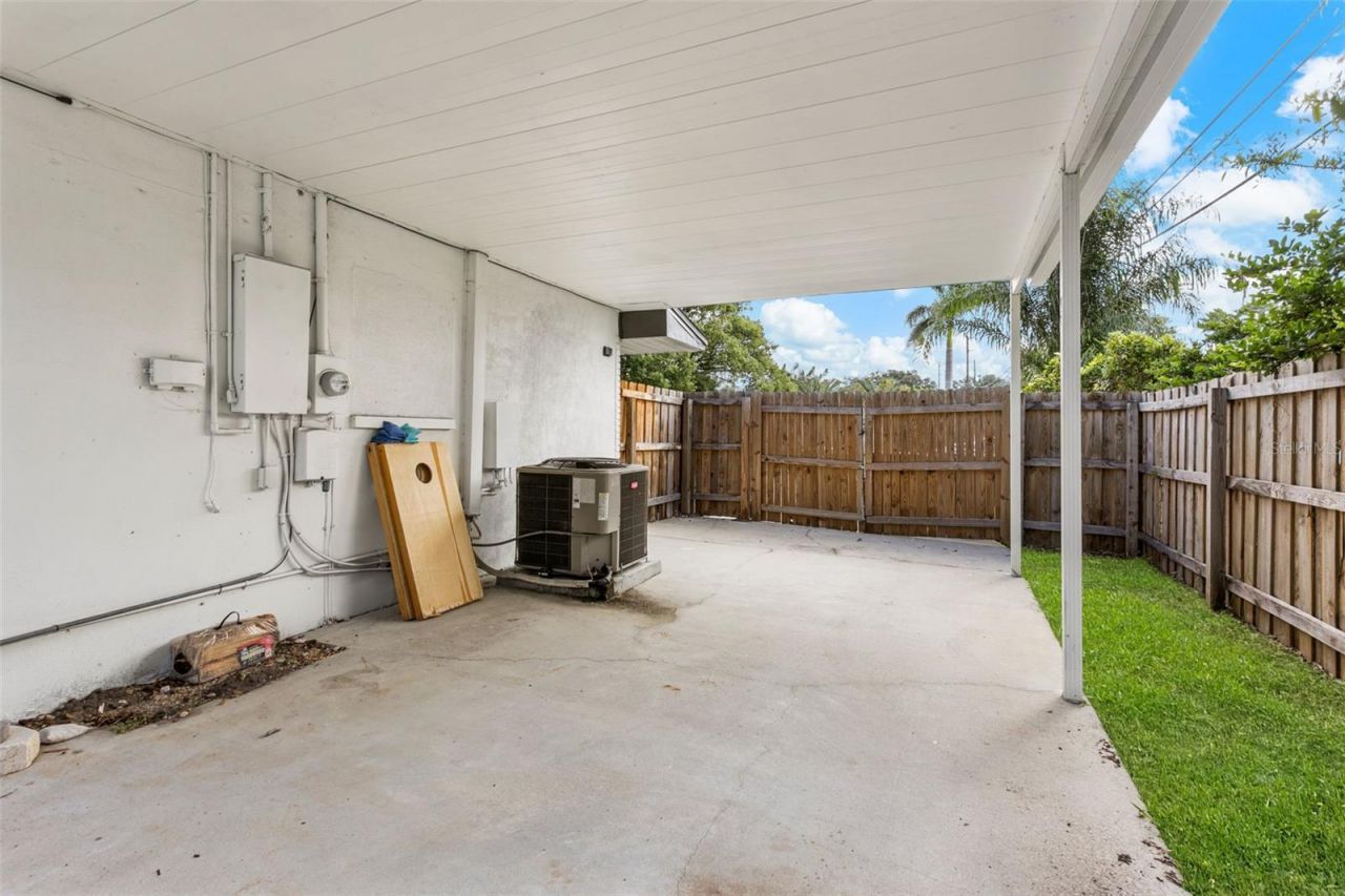 412 Deville Drive E, Largo, FL 33771 Photo
