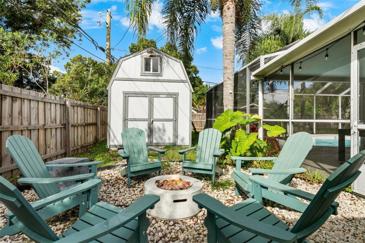 412 Deville Drive E, Largo, FL 33771 Photo