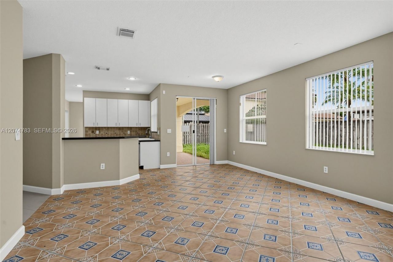 12141 SW 122nd Path, Miami, FL 33186 Photo