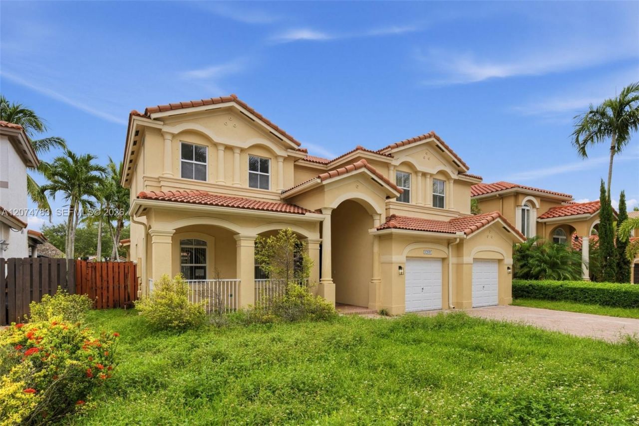 12141 SW 122nd Path, Miami, FL 33186 Photo