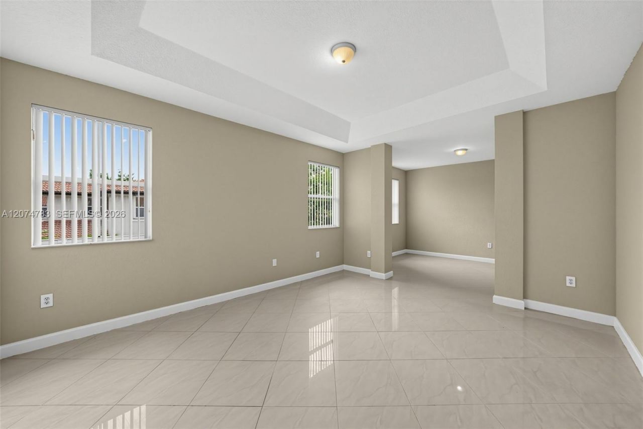 12141 SW 122nd Path, Miami, FL 33186 Photo