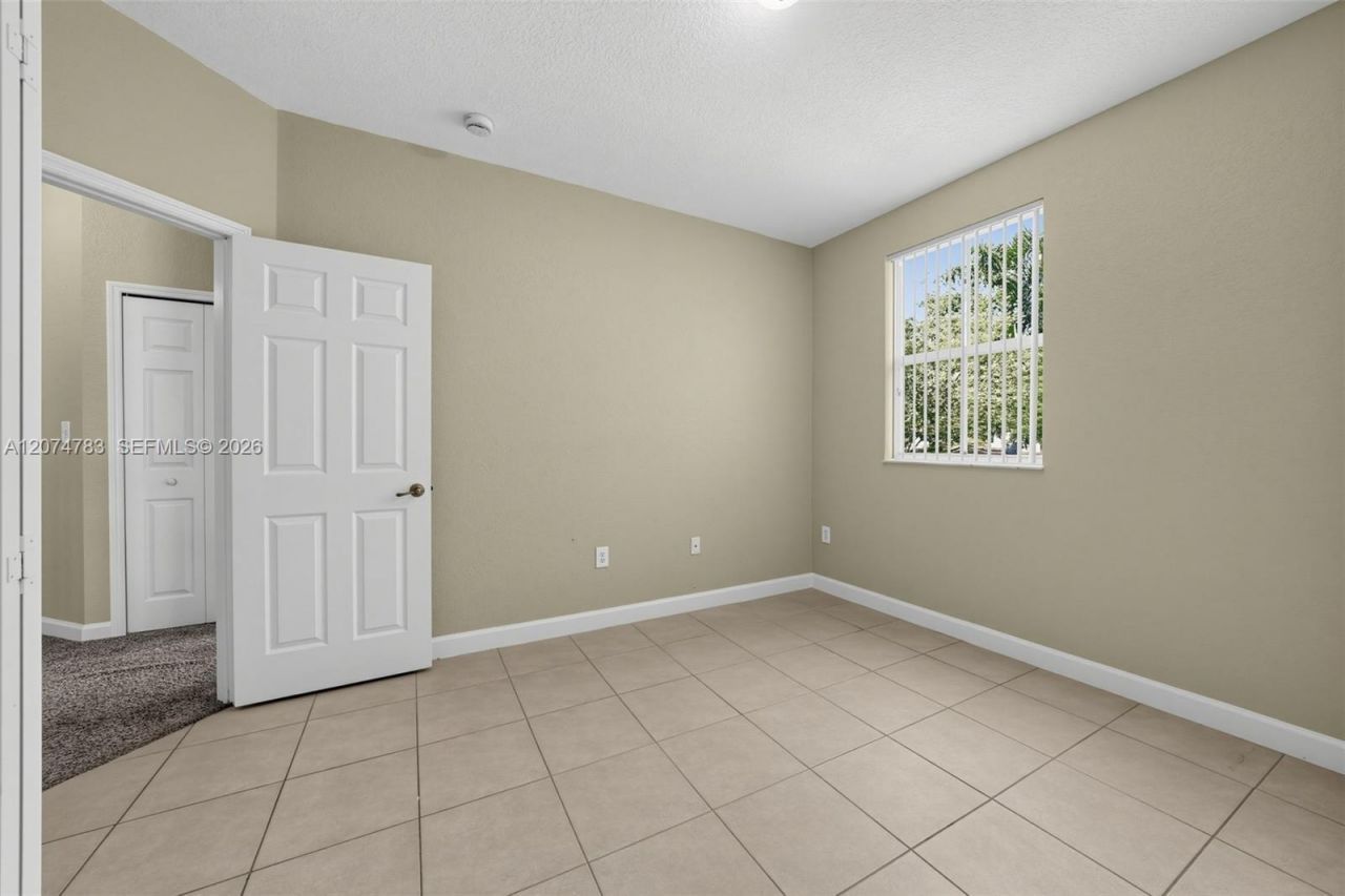 12141 SW 122nd Path, Miami, FL 33186 Photo