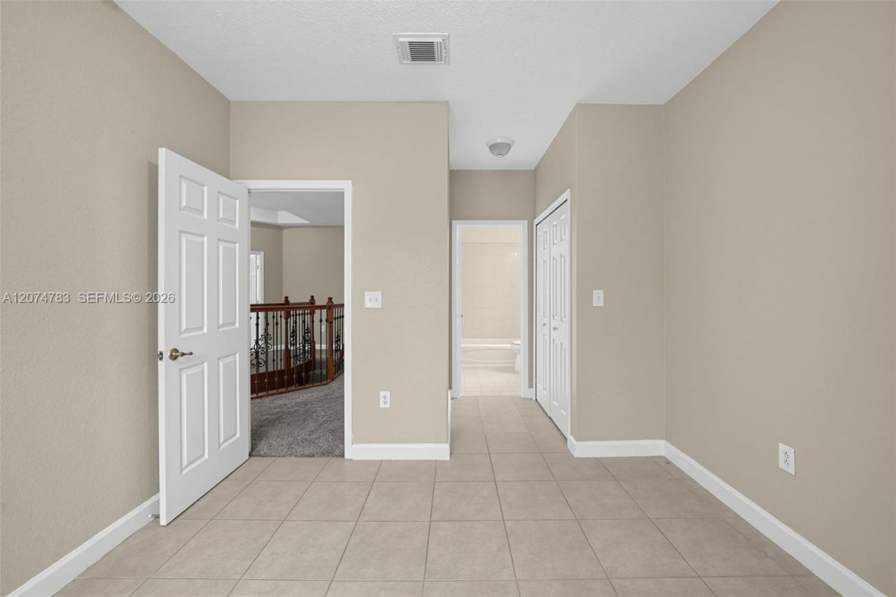 12141 SW 122nd Path, Miami, FL 33186 Photo