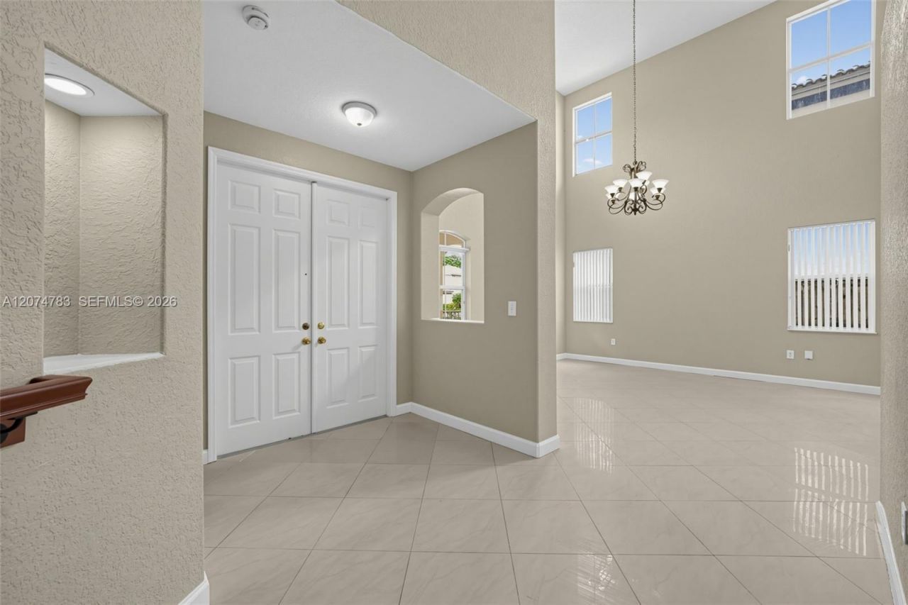 12141 SW 122nd Path, Miami, FL 33186 Photo