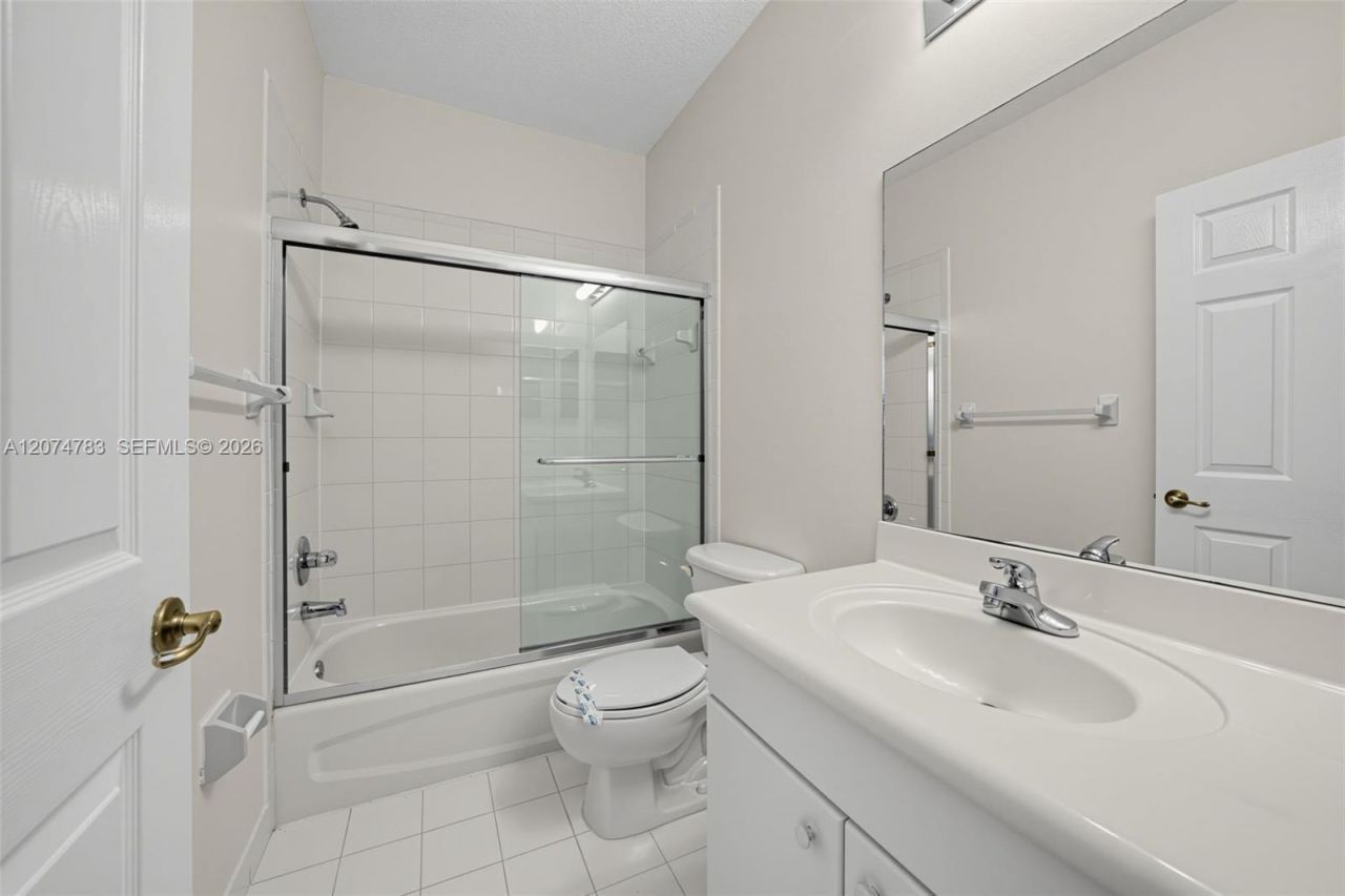 12141 SW 122nd Path, Miami, FL 33186 Photo