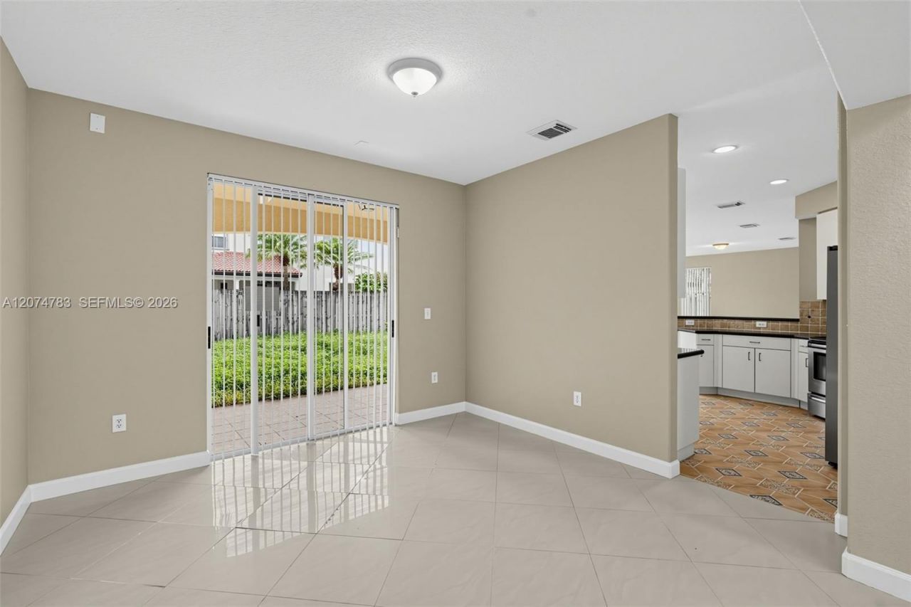 12141 SW 122nd Path, Miami, FL 33186 Photo