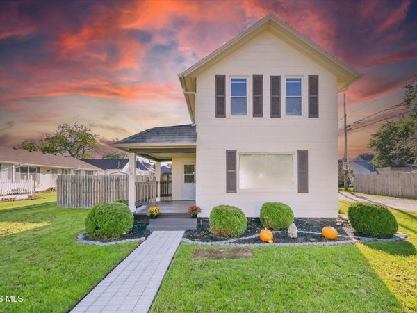 102 N Grove Street, Walbridge, OH 43465