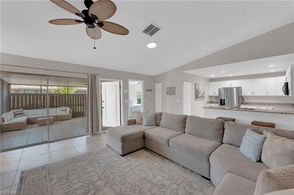 6353 Royal Woods Dr, Fort Myers, FL 33908 Photo