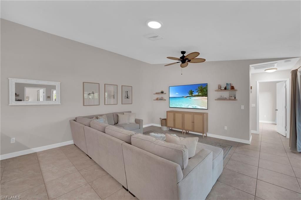 6353 Royal Woods Dr, Fort Myers, FL 33908 Photo