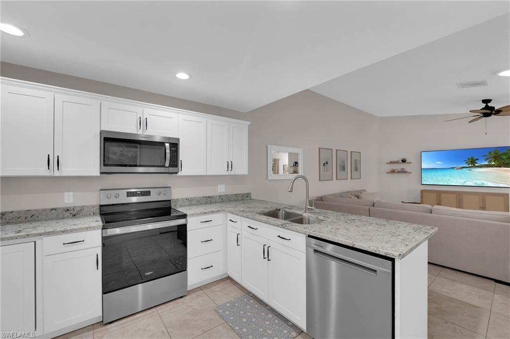 6353 Royal Woods Dr, Fort Myers, FL 33908 Photo