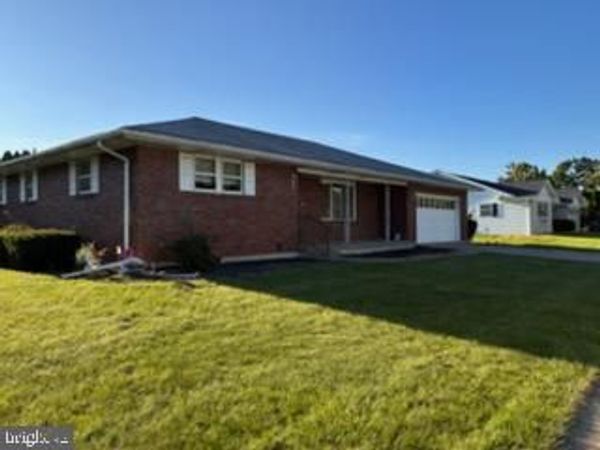 2433 HIGH POINT DRIVE , BETHLEHEM, PA 18017
