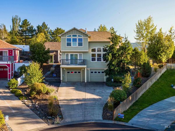 2265 E Sixth Street, Moscow, ID 83843