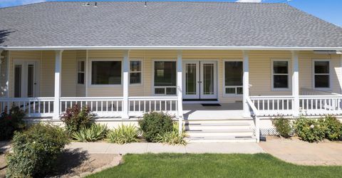237 Laura Springs Circle, Gardnerville, NV 89460 Photo