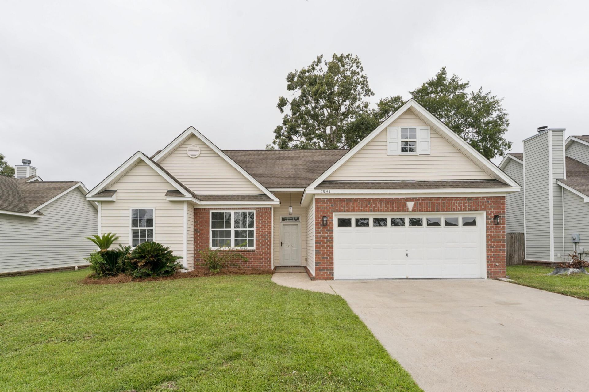 7861 High Maple Circle Photo 1