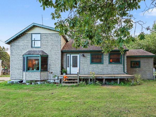 26233 County Road 687, Bangor, MI 49013