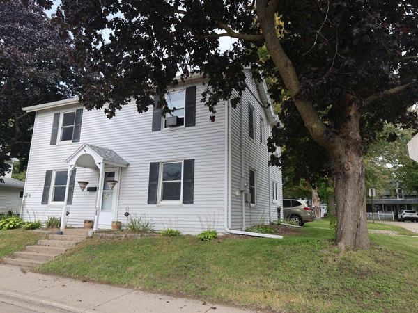 120 E Furnace Street, Platteville, WI 53818